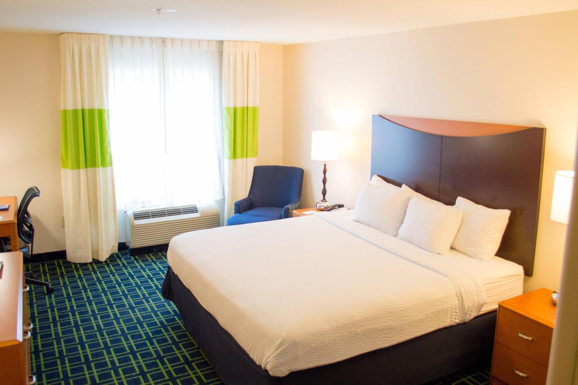 Fairfield Inn & Suites By Marriott San Antonio North/Stone Oak Екстериор снимка